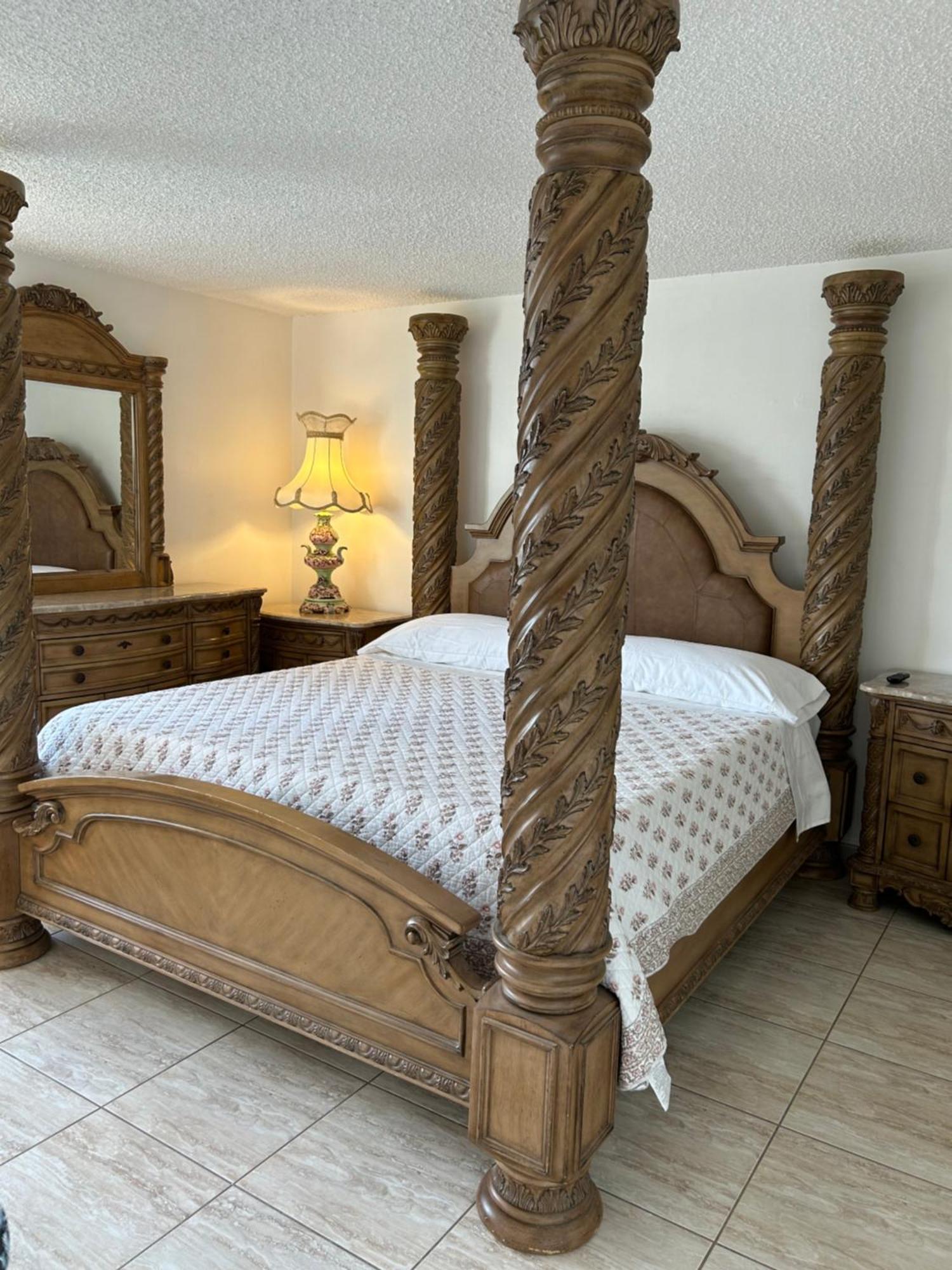 Beautiful Apartment With Very Elegant Colonial Decoration Tamiami Εξωτερικό φωτογραφία